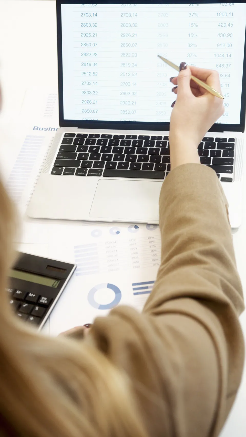 Professionnels et documents de travail, photographie d’illustration