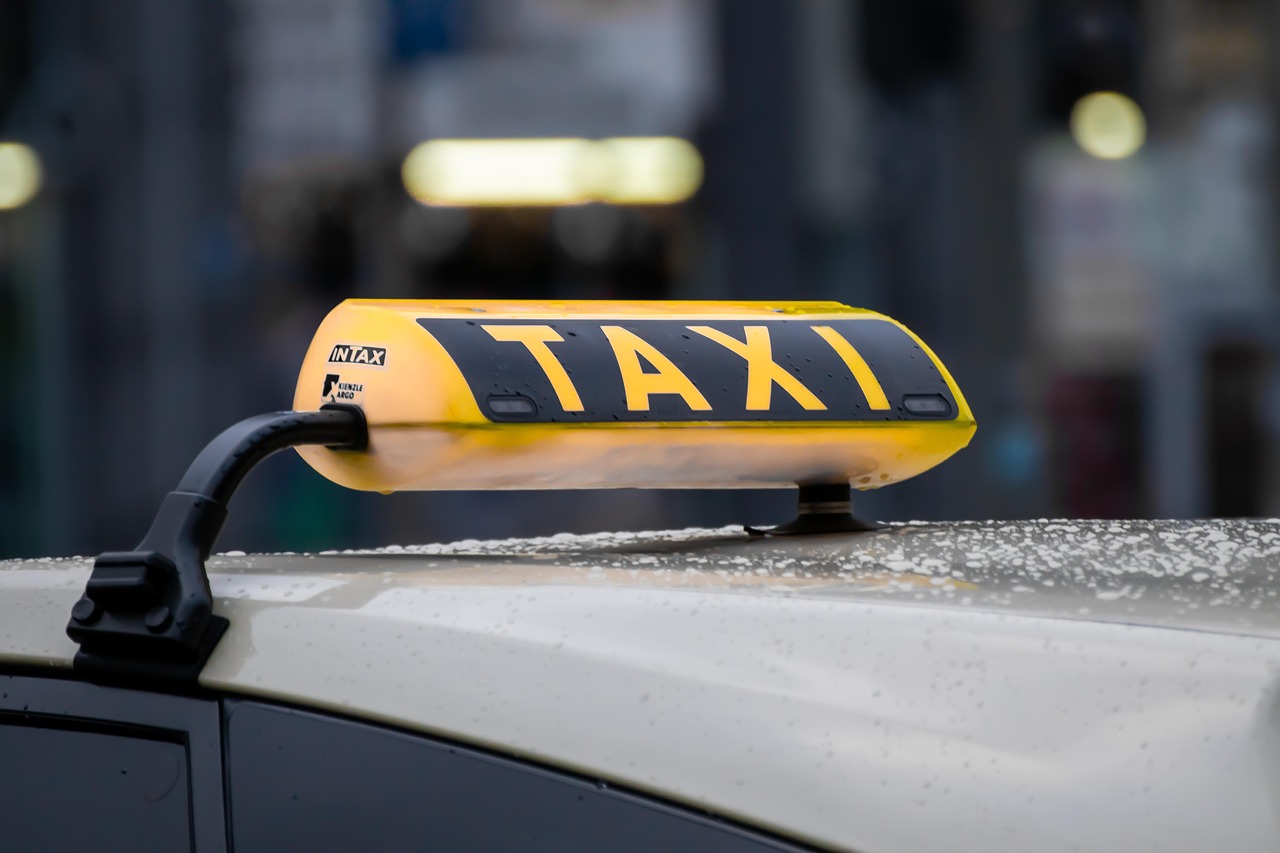 De l'idée à la réalité : créez votre entreprise de taxi !